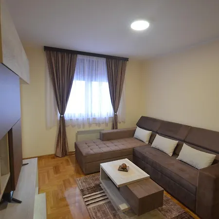 Apartment Sweet Dreams *
